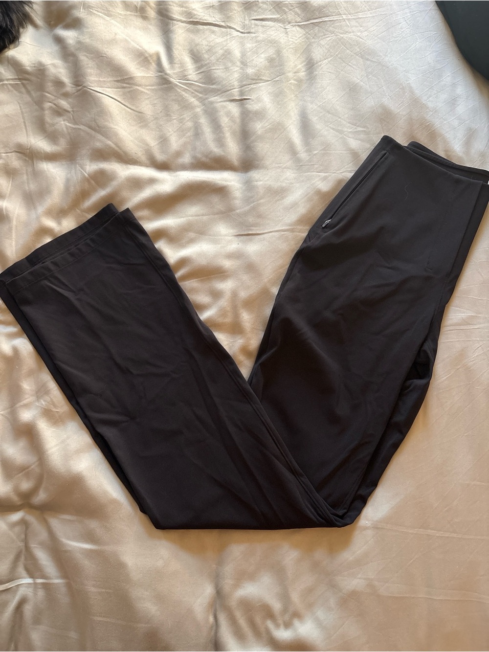 lululemon athletica Black Women's Athletic Leggings with Zip Pocket